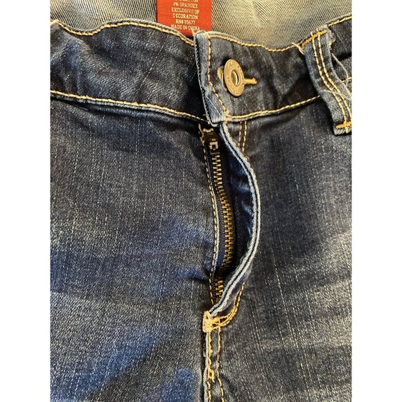 Arizona Jeans Size 13 Womens Denim Distressed Cuffed Shorts Vacation Travel Pool - Picture 8 of 9